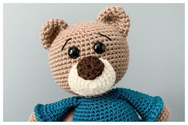The Friendly Bear in a Sweater Pattern